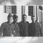Emilio Colombo con un gruppo di giovani commilitoni